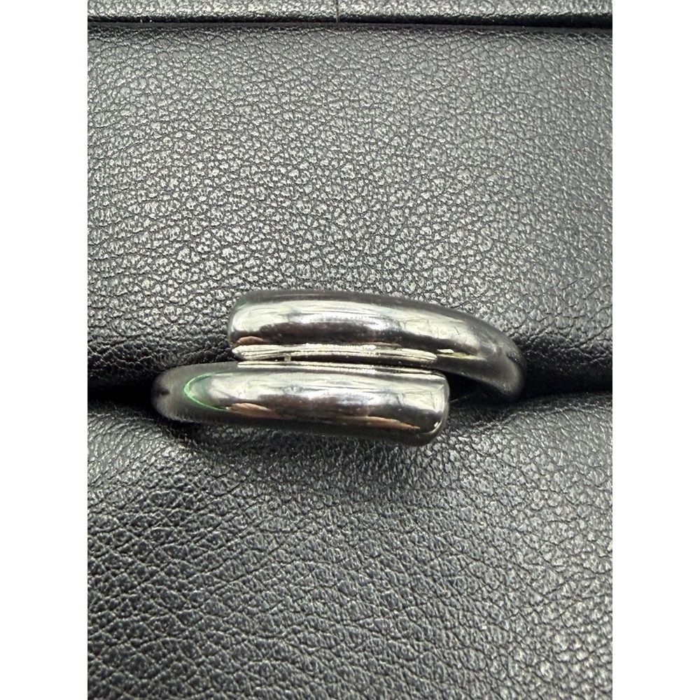 EUC Sterling Silver Bypass Ring 6 Grams Size 7.50 J9